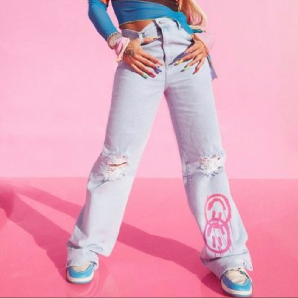 Boohoo x Danileigh jeans